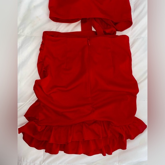 Two-Piece Set - Red Mini Ruffle Skirt & Tie-Front crop top - Picture 9 of 12